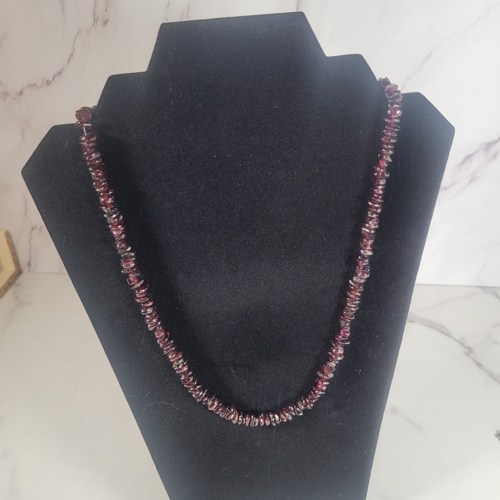 Amethyst stone chip necklace, 22" - Picture 2 of 5